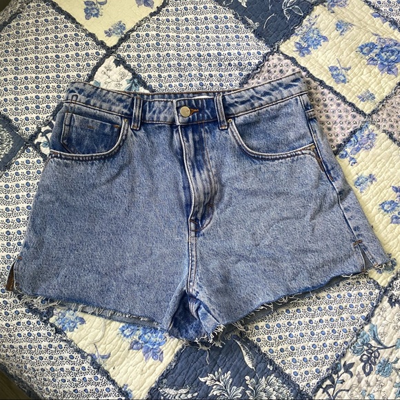 Zara High Rise Denim Shorts - Picture 1 of 6